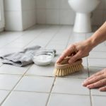Fliesenfugen reinigen, ohne sie mit aggressiven Mitteln anzugreifen