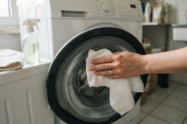 Türdichtungen und Gummilippen reinigen, ohne sie spröde zu machen