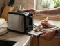Toaster von Krümeln befreien, ohne das Gerät auseinanderzubauen